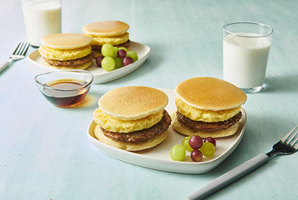 Mini Pancake and Egg Breakfast Sliders